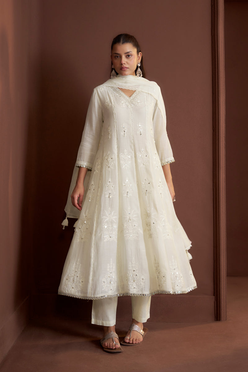 Ivory Mul Chanderi Handwork Anarkali Set – view 2