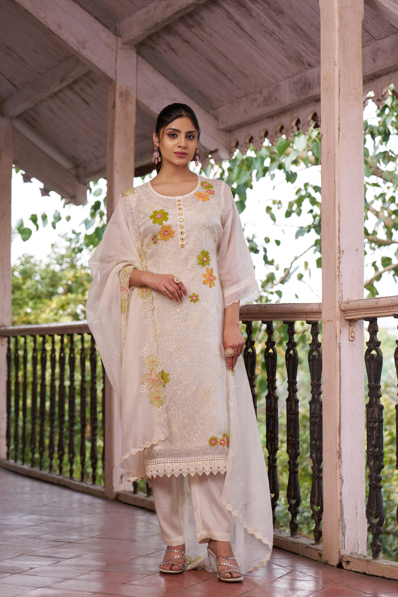 Pearl Ivory Murmurry Silk Floral Embroidered Kurta Set — view 3
