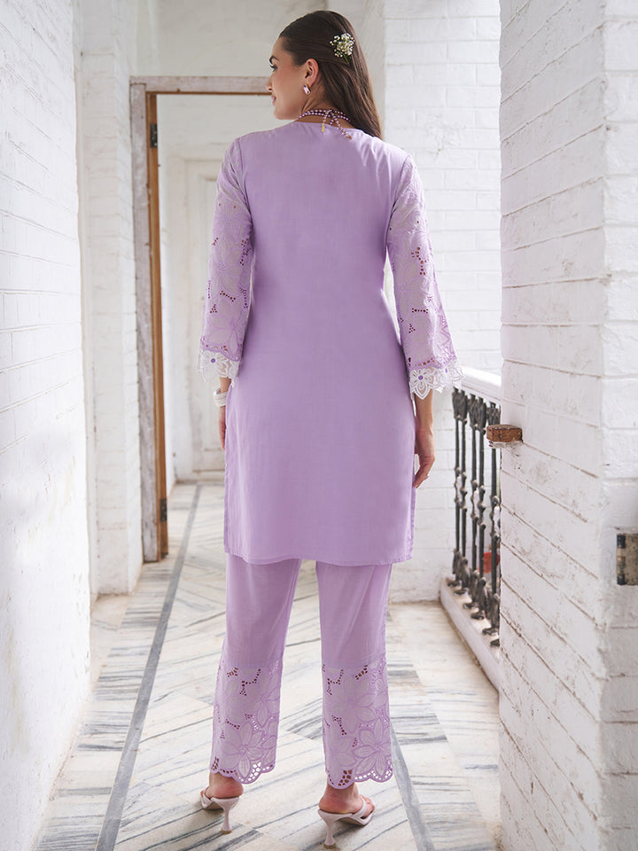 This co-ord set features elegant schiffli lace accents on the hem and sleeves. Shop Now!