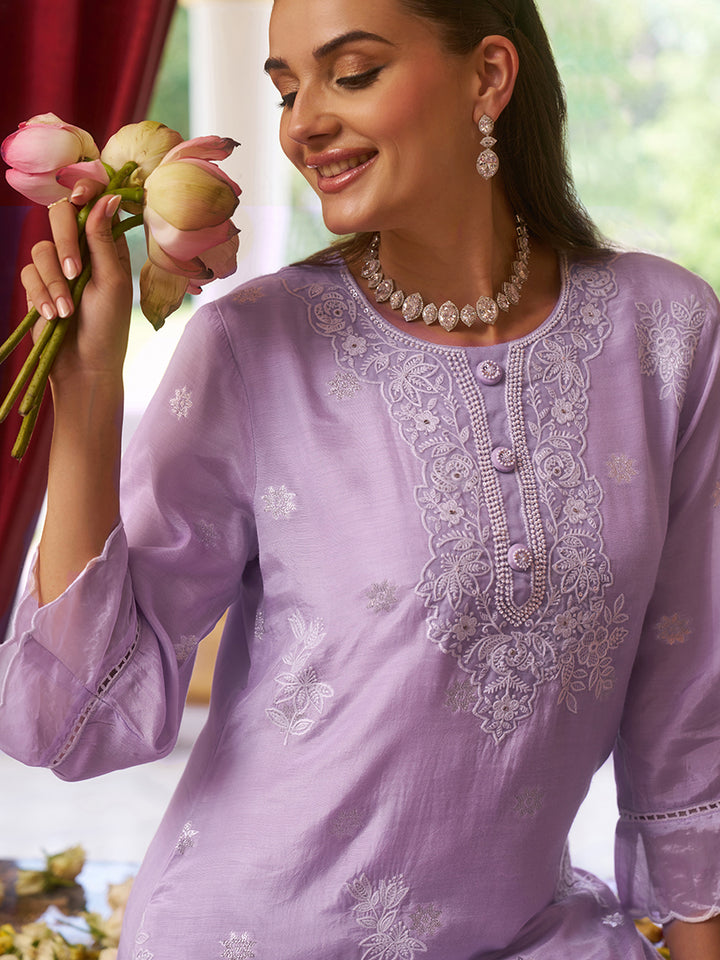 Crafted in luxurious viscose fabric, this co-ord set features a classic round neckline. Shop Now!