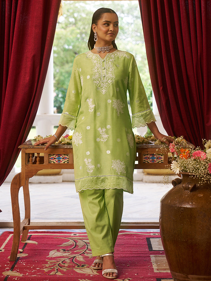 Crafted in luxurious viscose fabric, this co-ord set features a classic round neckline. Shop Now!