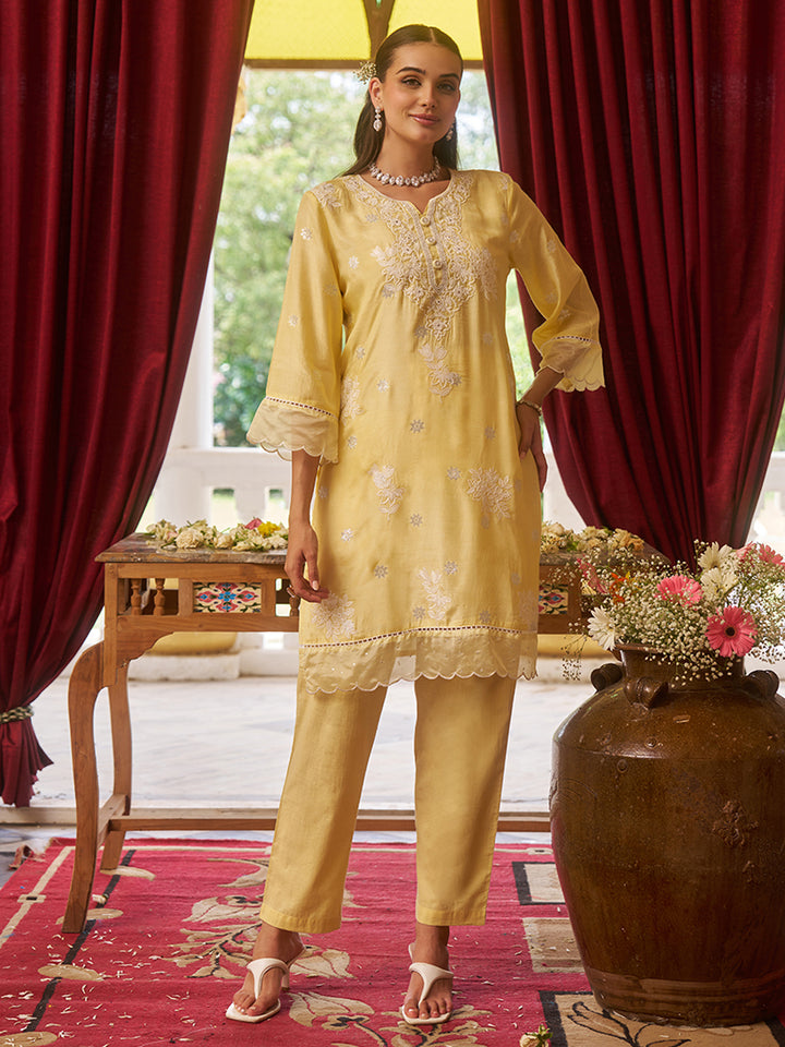 Crafted in luxurious viscose fabric, this co-ord set features a classic round neckline. Shop Now!
