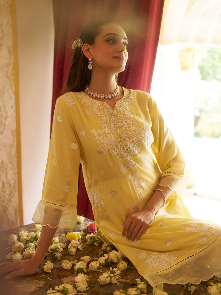 Crafted in luxurious viscose fabric, this co-ord set features a classic round neckline. Shop Now!