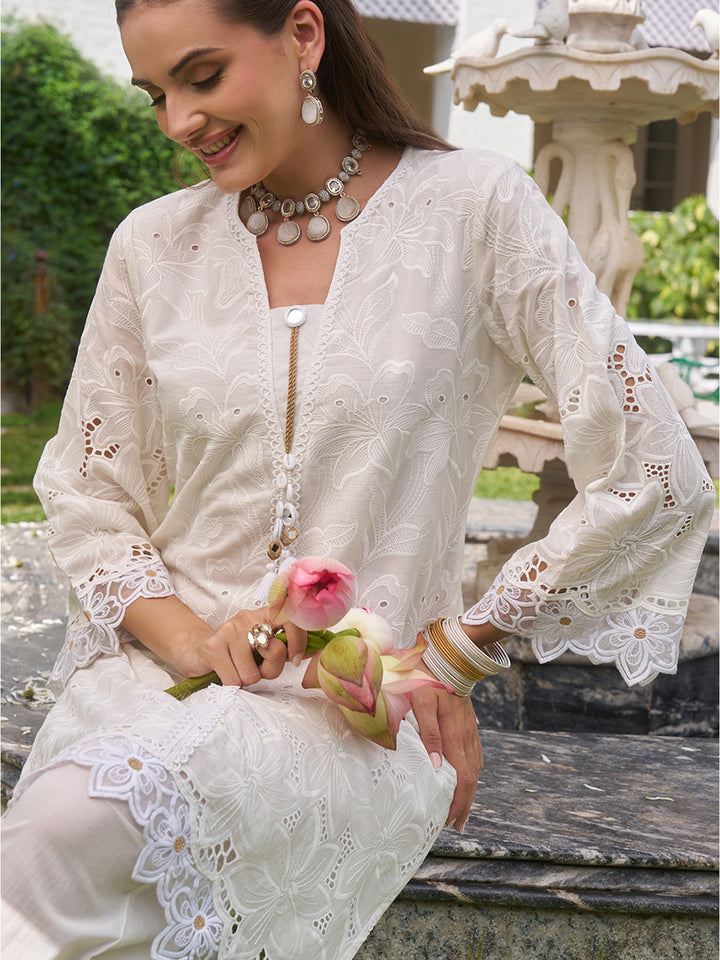 This co-ord set features elegant schiffli lace accents on the hem and sleeves. Shop Now!