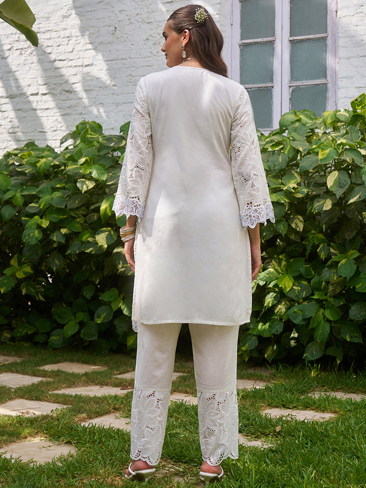 This co-ord set features elegant schiffli lace accents on the hem and sleeves. Shop Now!