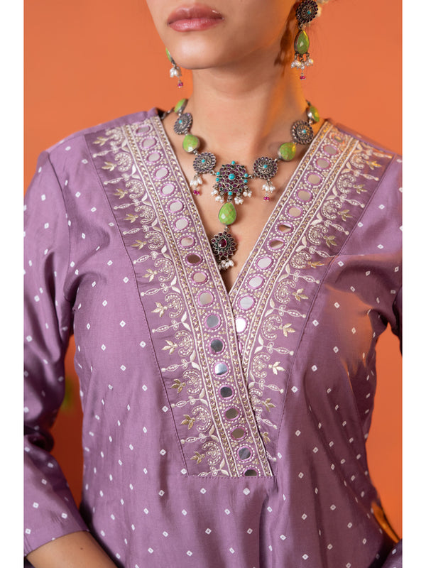 Lilac Khari Printed and Floral Embroidered Kurta Set with Organza Dupatta