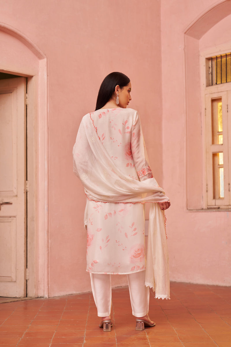 Blush Petal Mul Chanderi 3D Floral Embroidered Kurta Set — view 1
